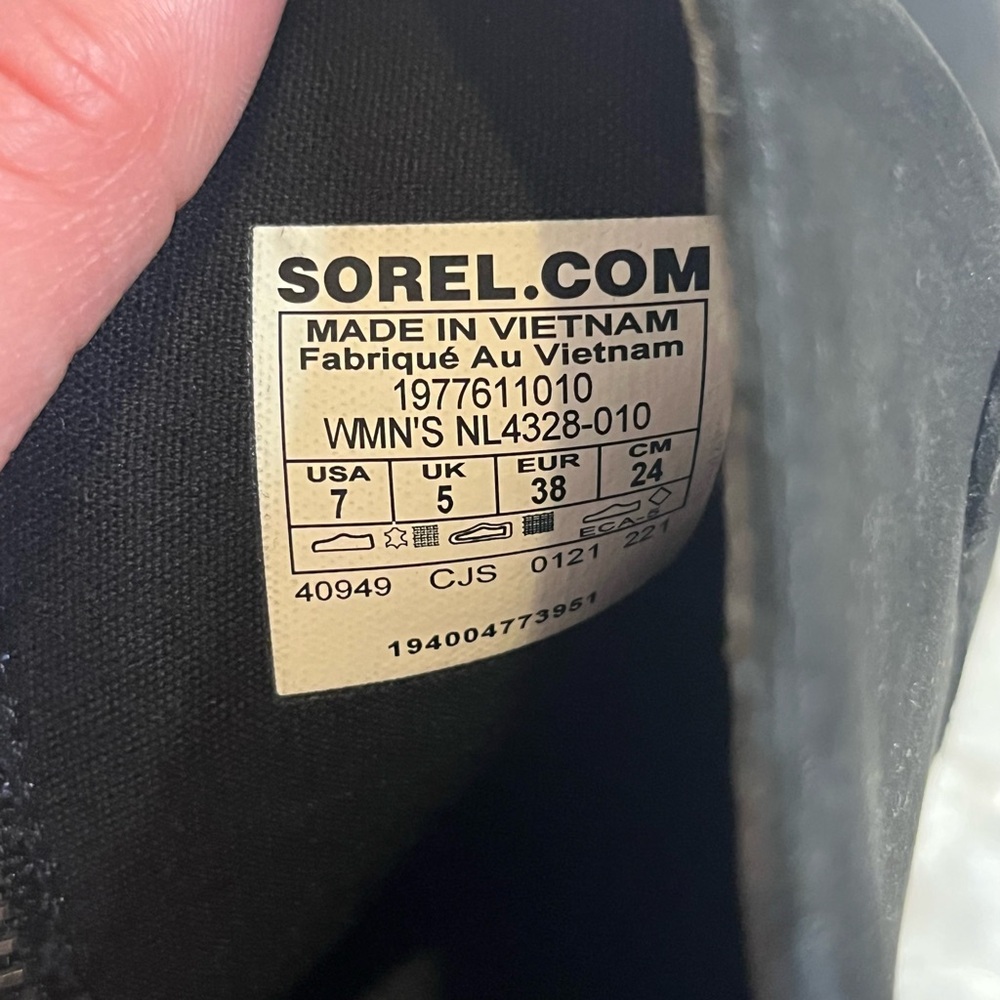 Sorel Women's Emelie II Black Boots Size 7 - Picture 10 of 11